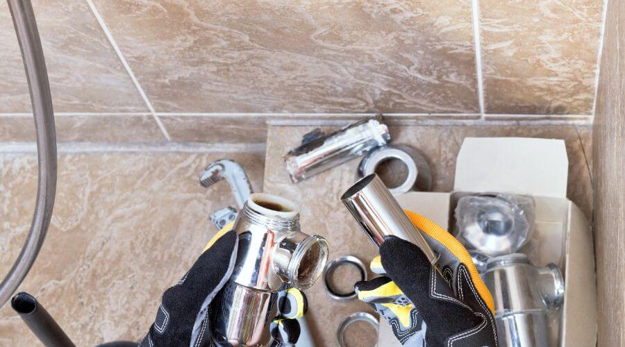 Professional gutter cleaning in Linden, CA